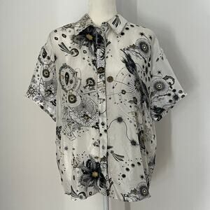Chufy Celestial Button Down Short Sleeve Silk Blouse